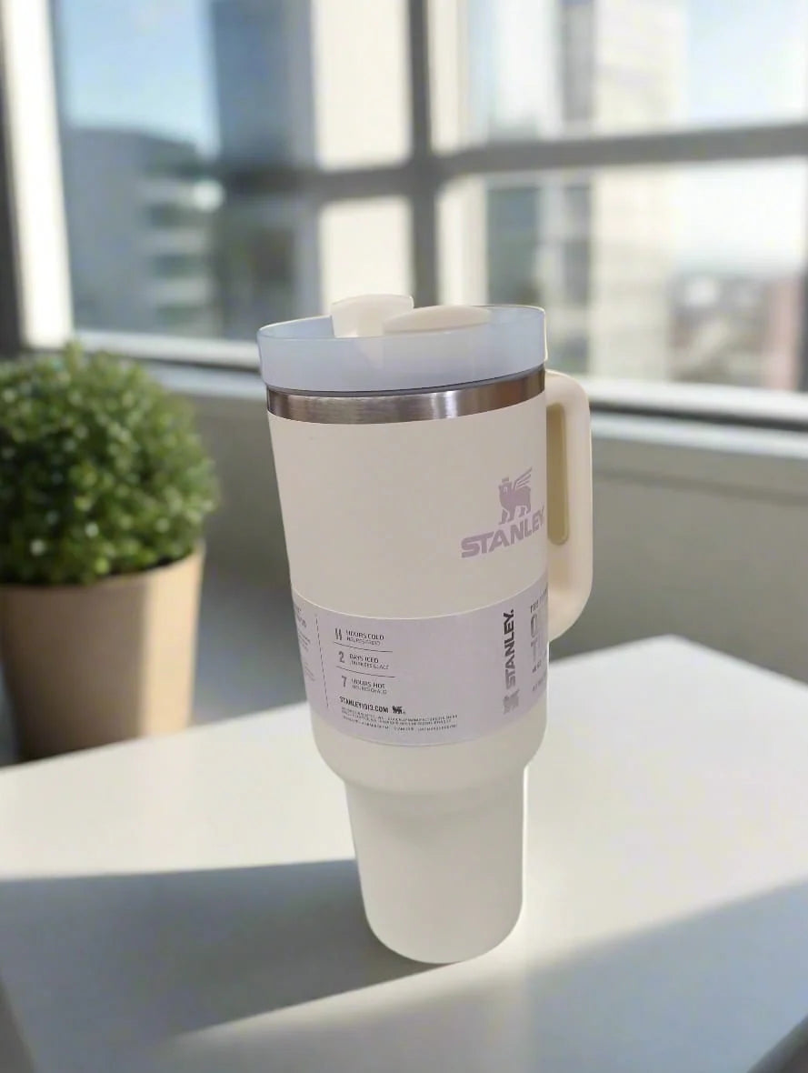 Stanley Quencher H2.0 Flow State Tumbler 40oz Cup - Creamy White