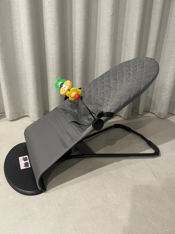 Baby bouncer with detachable toy bar